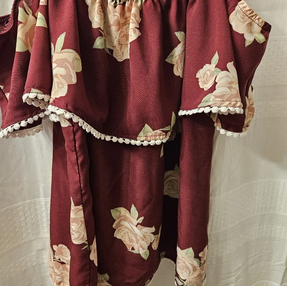 No Boundaries Junior's  Top Size Large - Picture 4 of 8